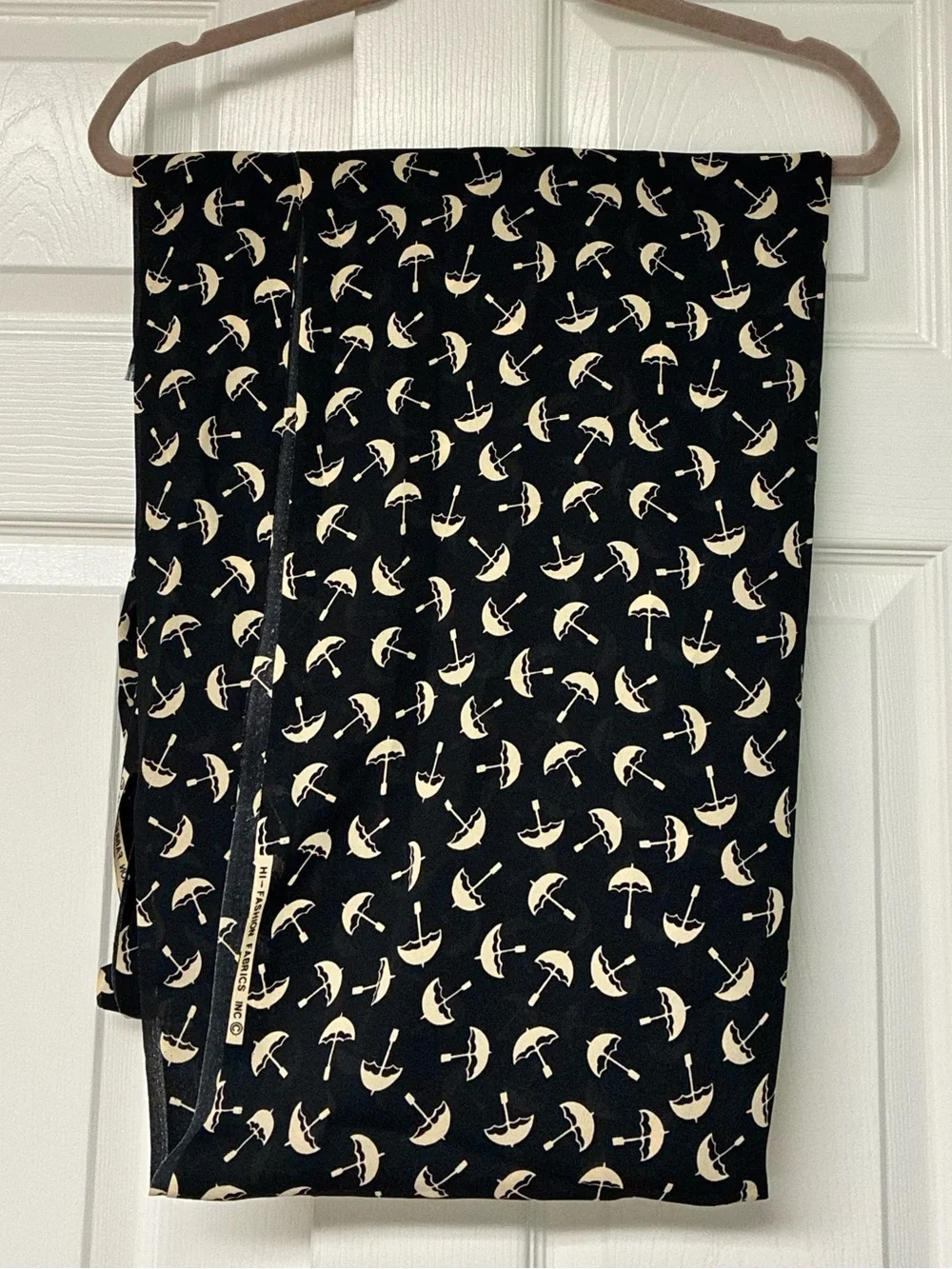 Vintage Fabric for Sewing, 1990's. Black  Print w/ Off White Parasols. 3+ Yards